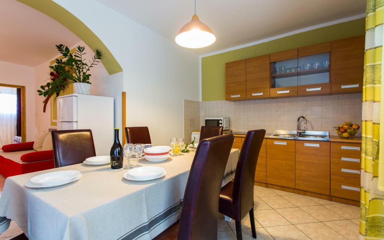 Apartments Luka 2 Baška Eksteriør billede