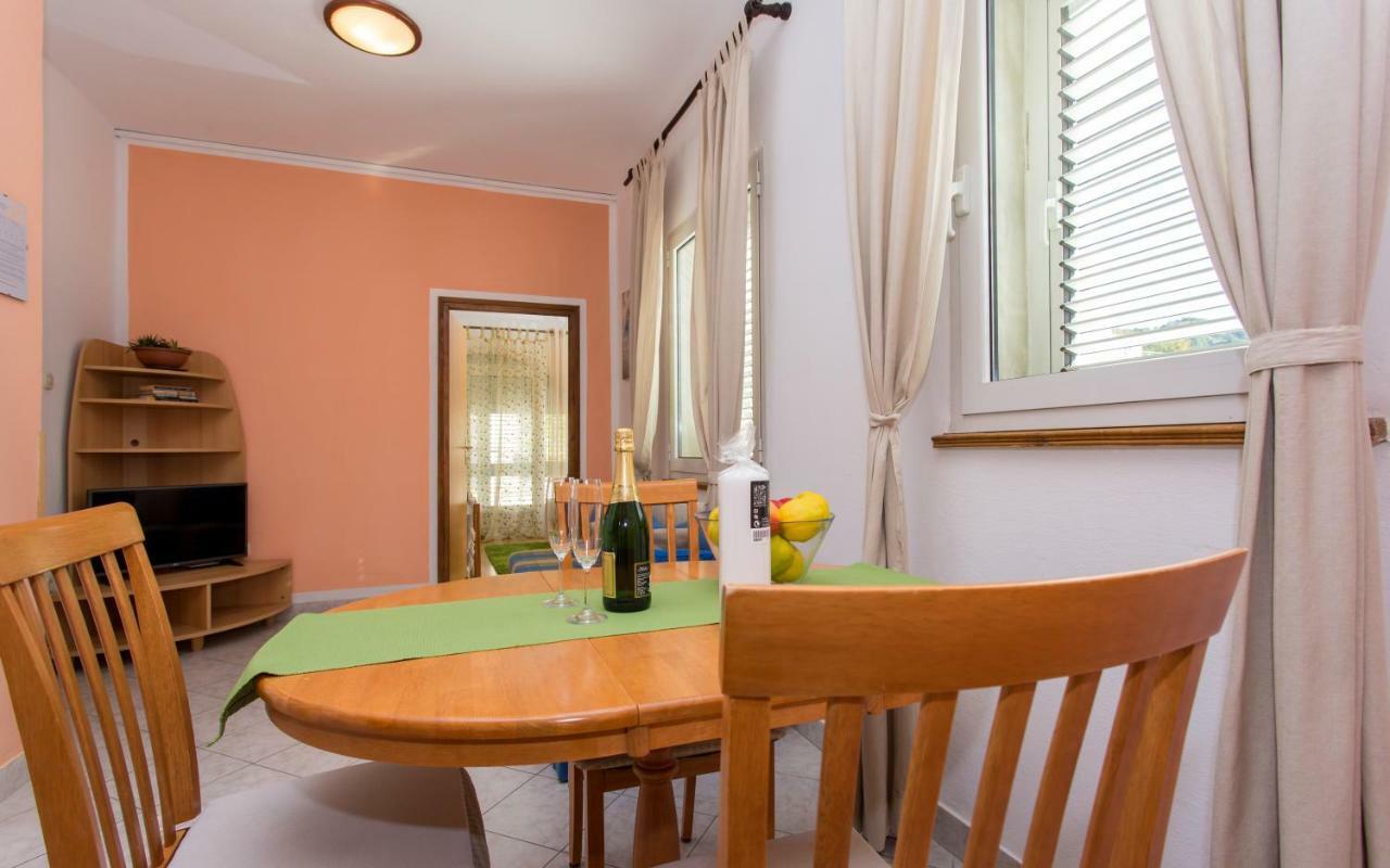Apartments Luka 2 Baška Eksteriør billede