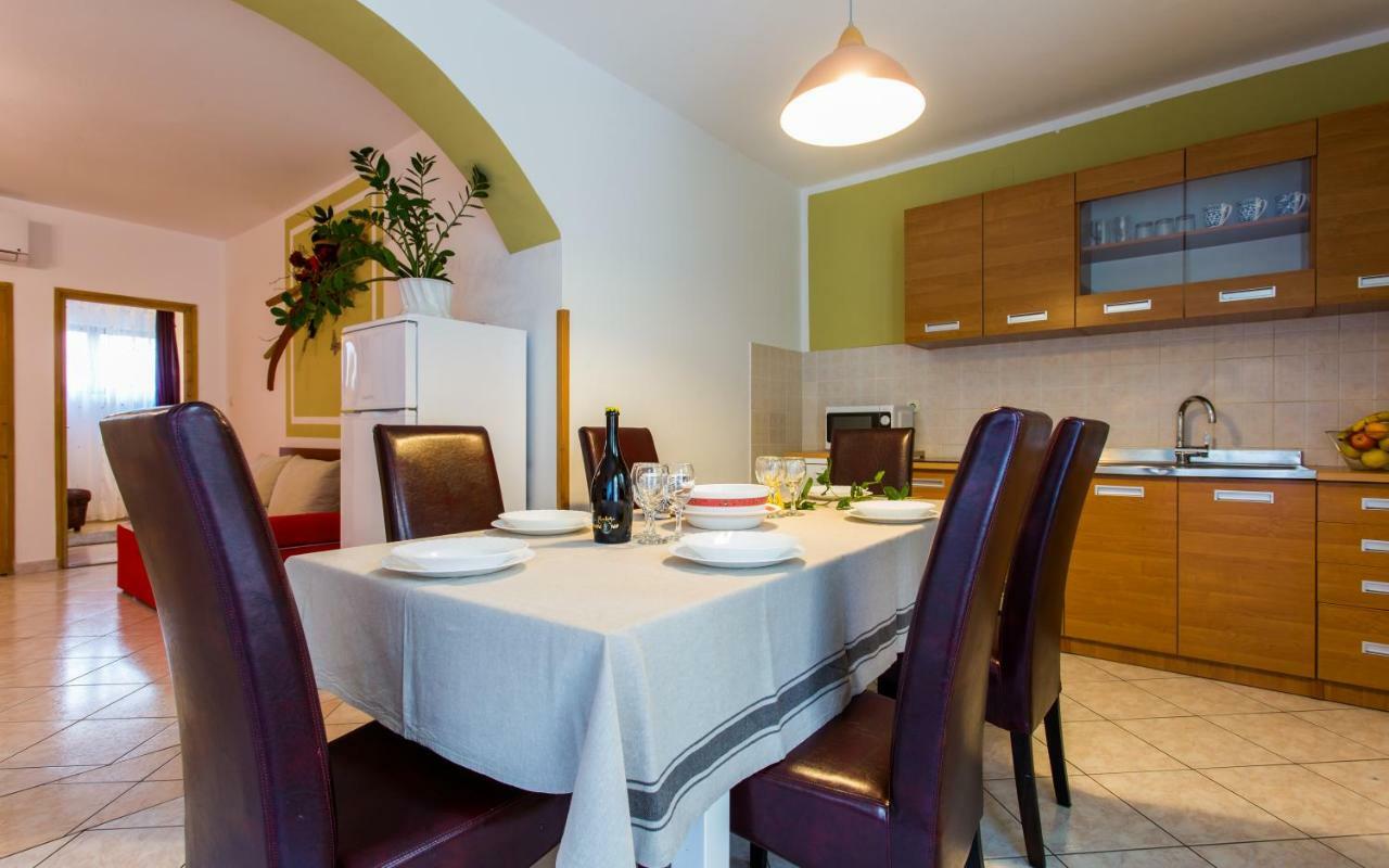 Apartments Luka 2 Baška Eksteriør billede