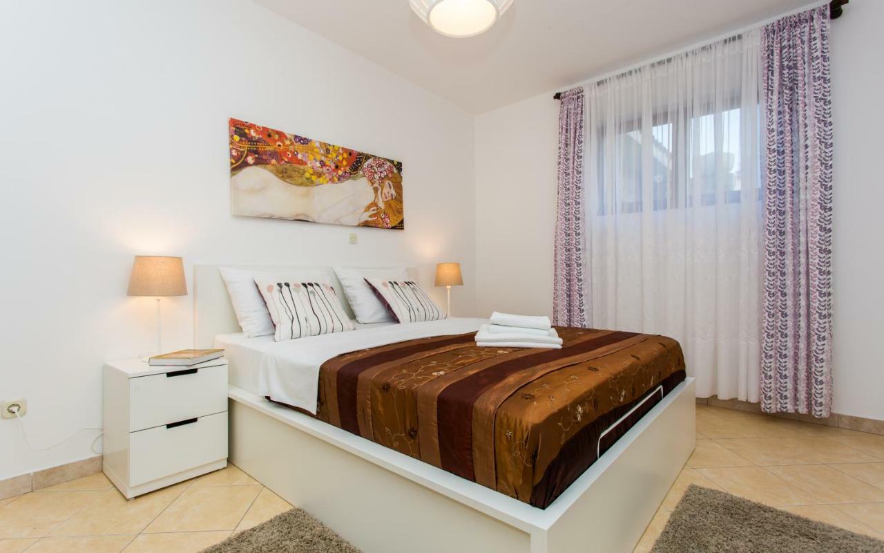 Apartments Luka 2 Baška Eksteriør billede