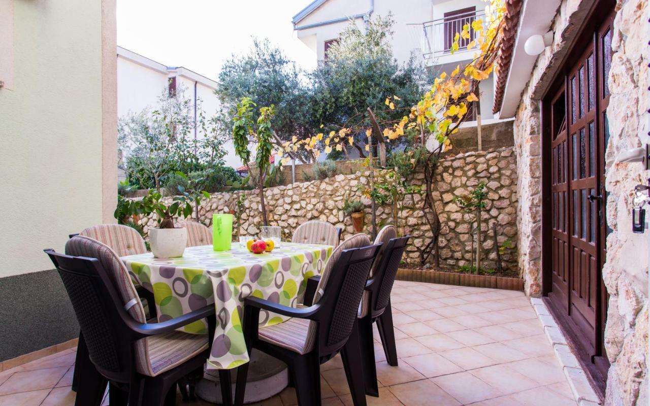 Apartments Luka 2 Baška Eksteriør billede