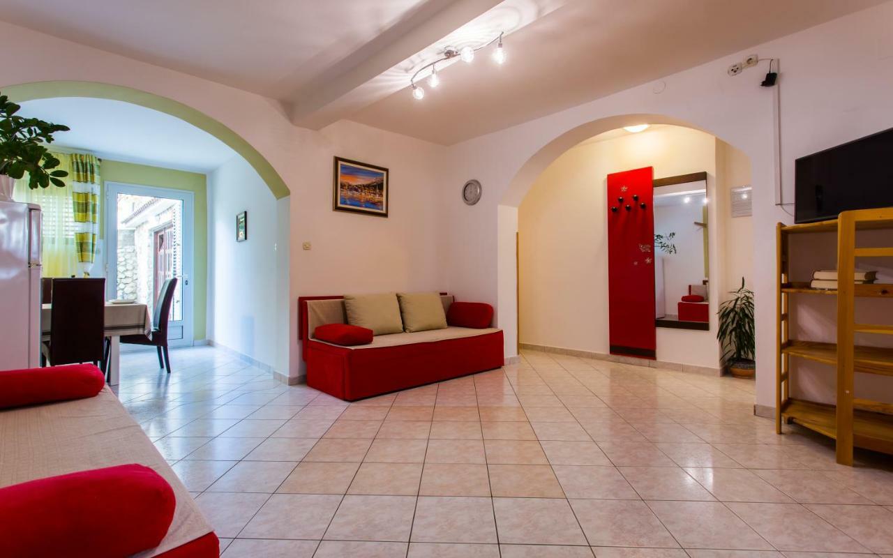 Apartments Luka 2 Baška Eksteriør billede
